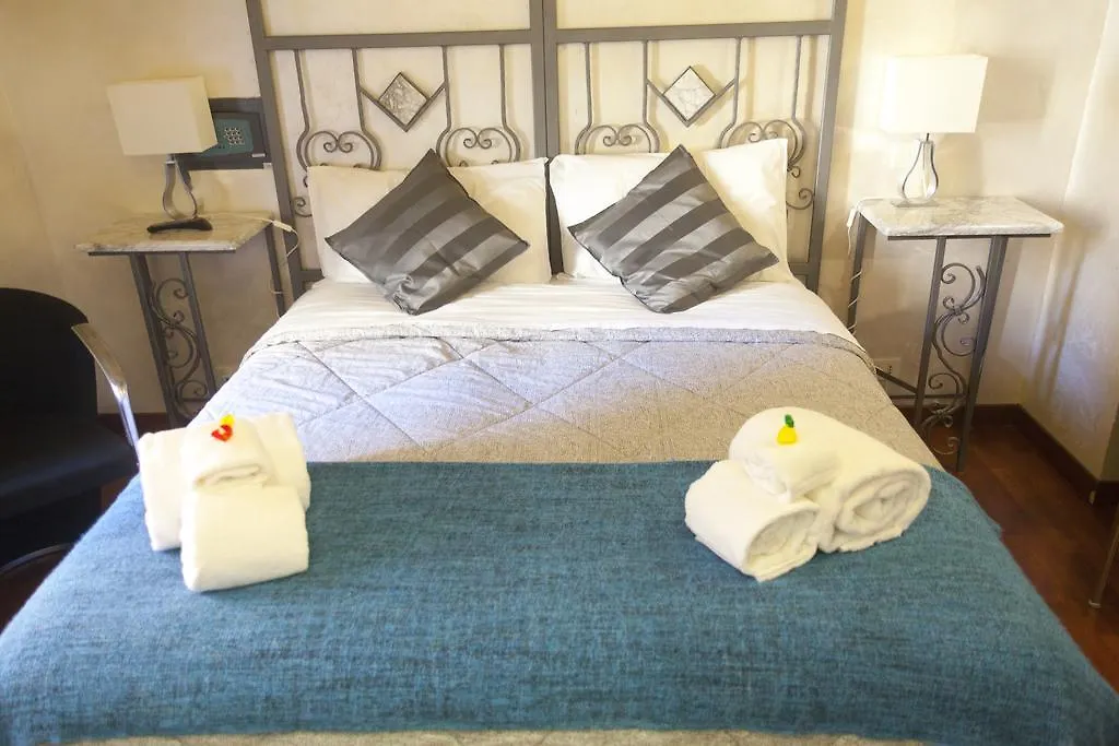 Salaria Luxury Suites Rome Guest house